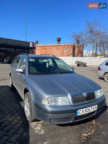 Универсал Skoda Octavia 2004 в Чернигове
