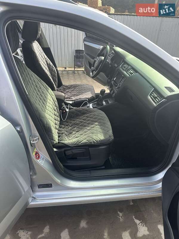 Универсал Skoda Octavia 2014 в Вижнице