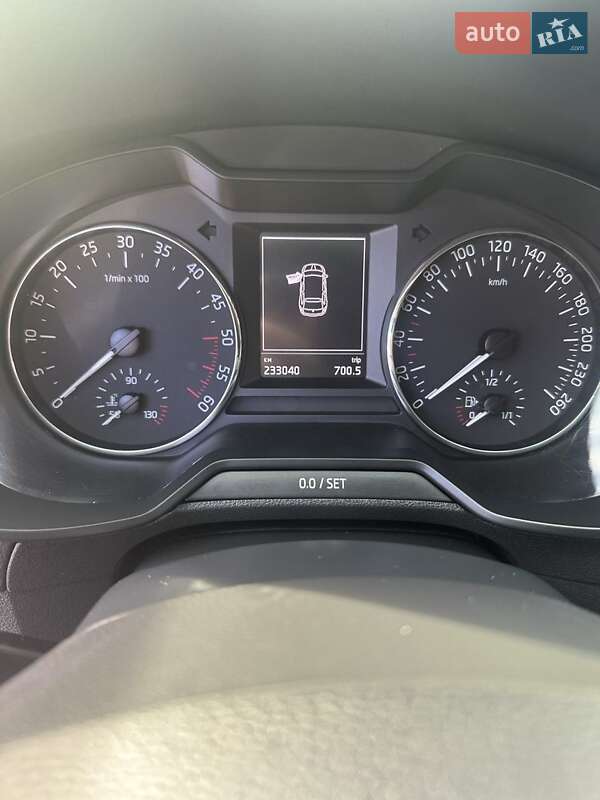 Универсал Skoda Octavia 2014 в Вижнице