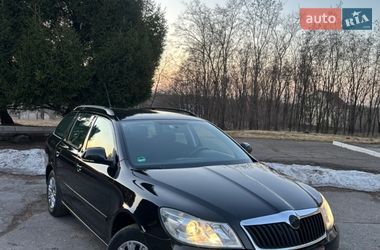 Універсал Skoda Octavia 2009 в Золотоноші