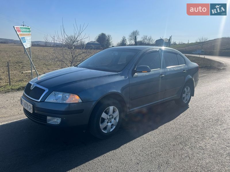 Лифтбек Skoda Octavia 2005 в Рогатине