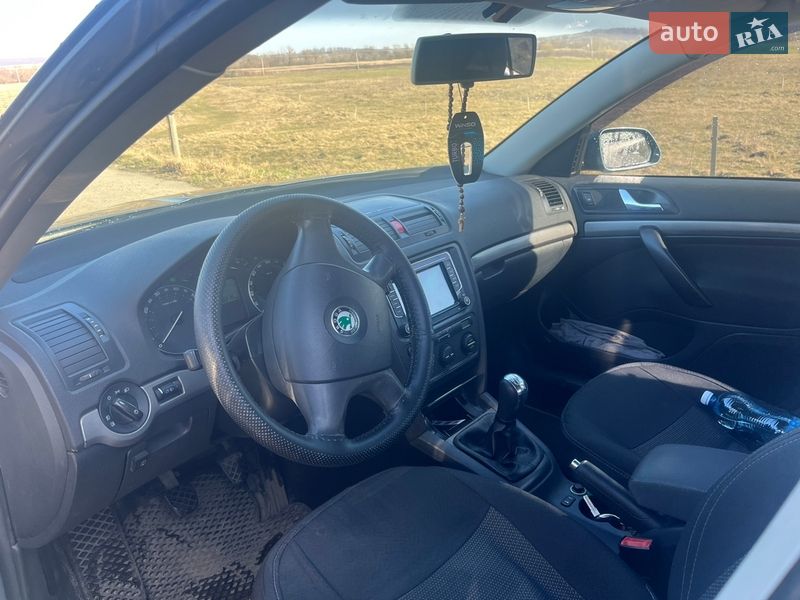 Лифтбек Skoda Octavia 2005 в Рогатине
