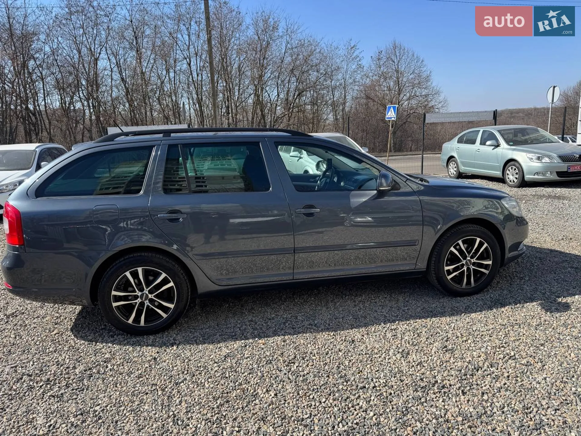 2010 Skoda Octavia - мініатюра 22
