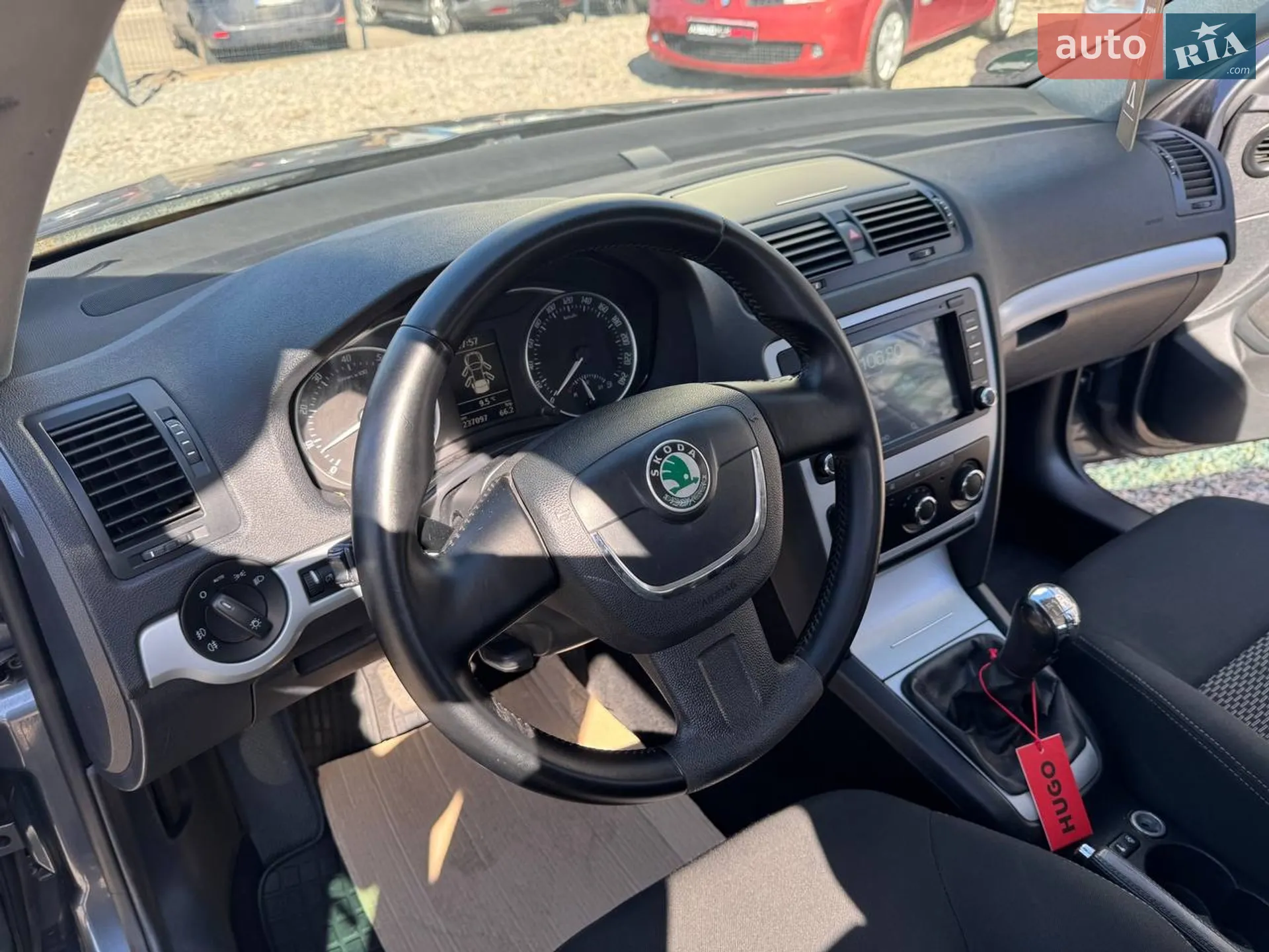 2010 Skoda Octavia - мініатюра 53
