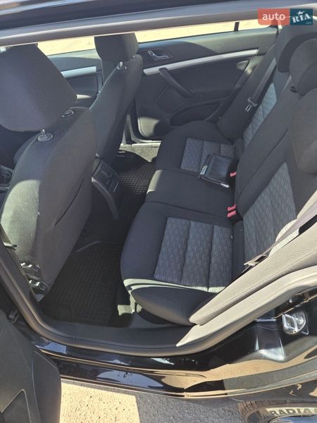 Универсал Skoda Octavia 2010 в Полтаве