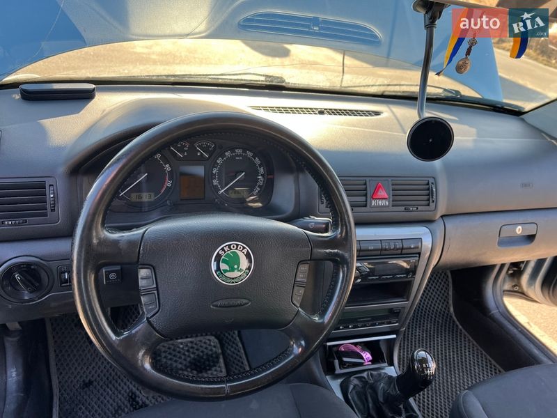 Универсал Skoda Octavia 2002 в Киеве