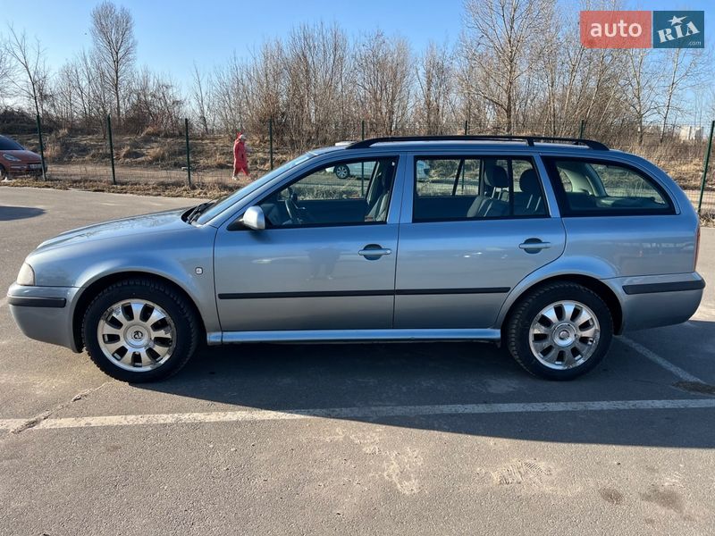 Универсал Skoda Octavia 2002 в Киеве