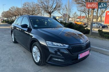 Универсал Skoda Octavia 2021 в Киеве