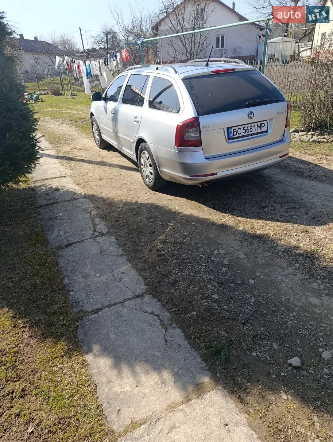 2011 Skoda Octavia - мініатюра 5