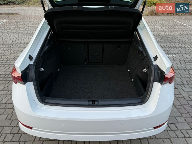 Лифтбек Skoda Octavia 2020 в Луцке