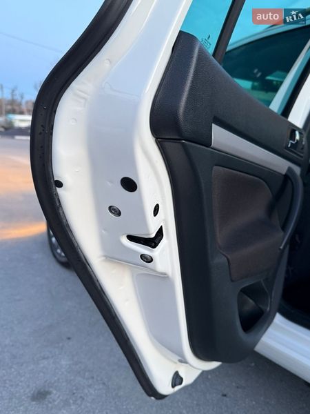 Универсал Skoda Octavia 2012 в Виннице