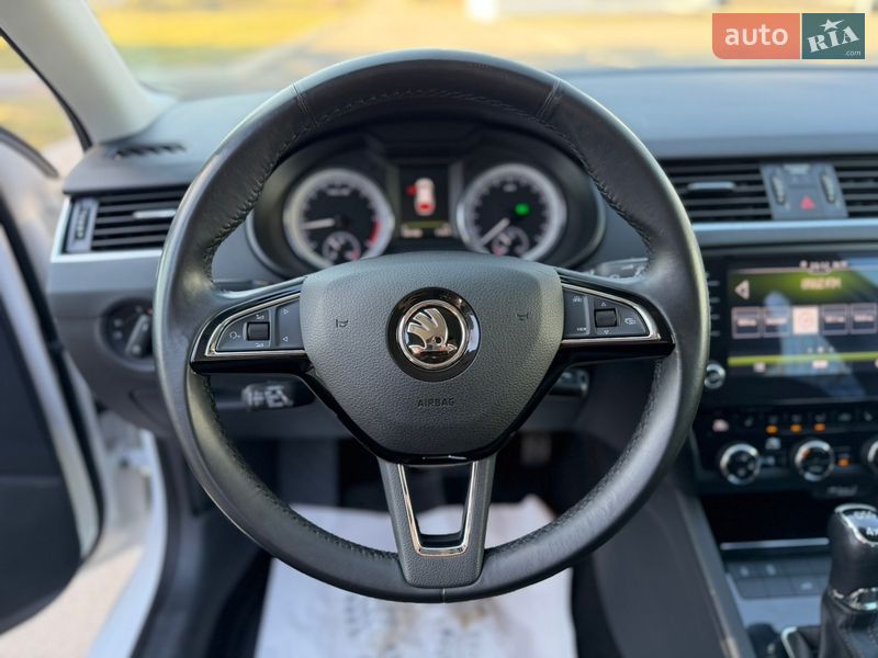 Универсал Skoda Octavia 2019 в Радивилове