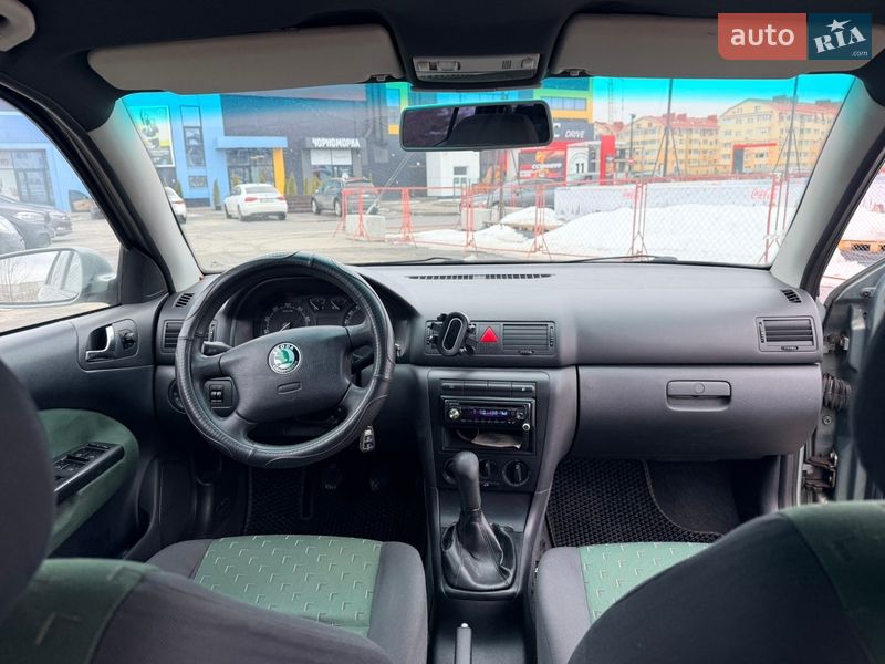 Универсал Skoda Octavia 2002 в Софиевской Борщаговке