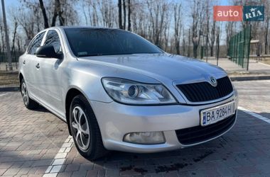 Лифтбек Skoda Octavia 2012 в Кропивницком