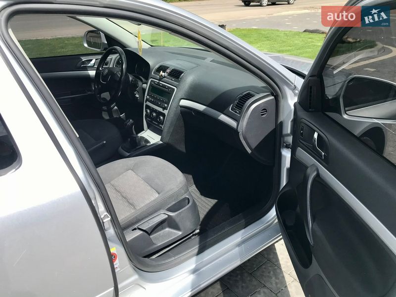 Лифтбек Skoda Octavia 2011 в Ужгороде