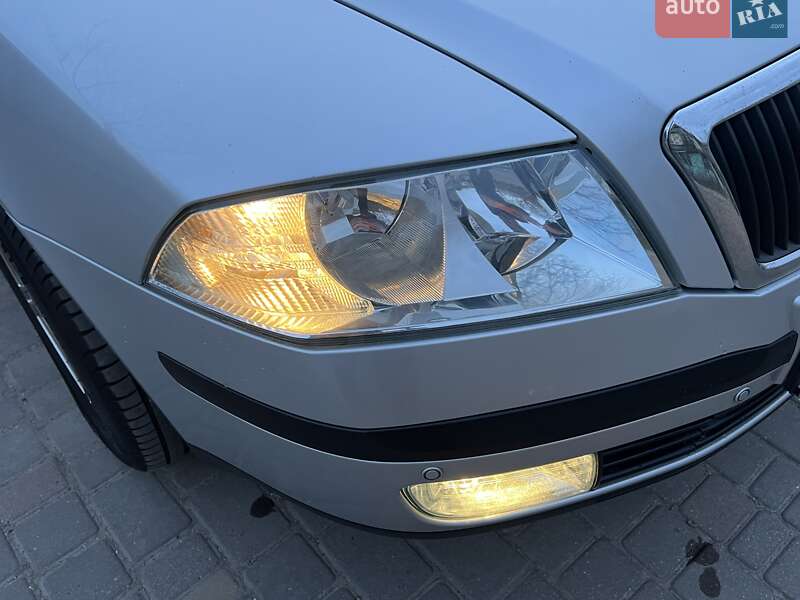 Лифтбек Skoda Octavia 2006 в Одессе