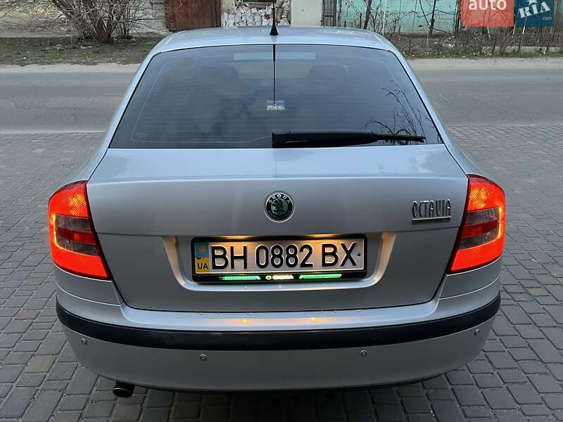 Лифтбек Skoda Octavia 2006 в Одессе