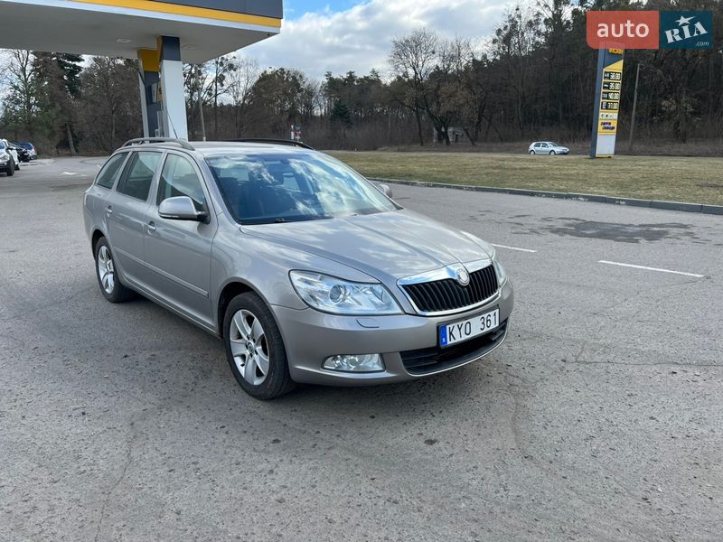 Универсал Skoda Octavia 2010 в Бродах