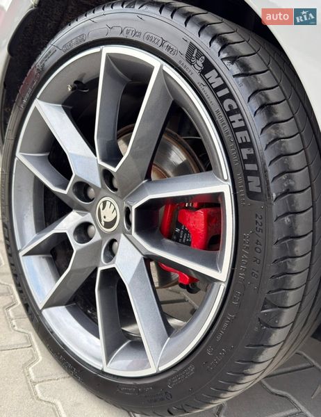 Универсал Skoda Octavia 2019 в Черновцах