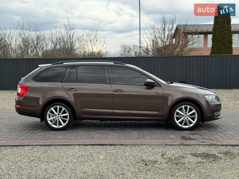 Універсал Skoda Octavia 2015 в Береговому