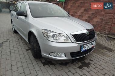 Универсал Skoda Octavia 2010 в Ровно