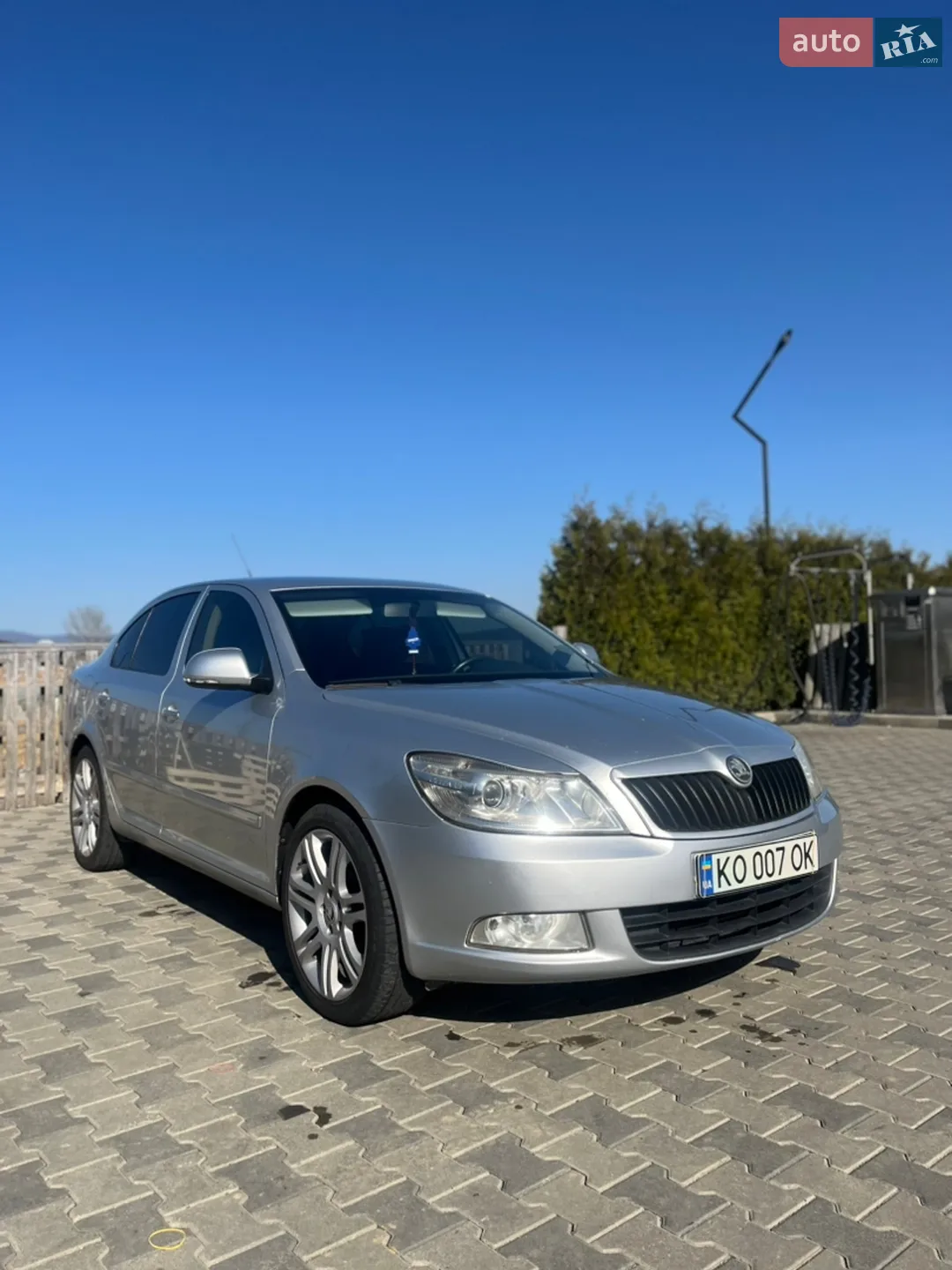 2010 Skoda Octavia - мініатюра 12