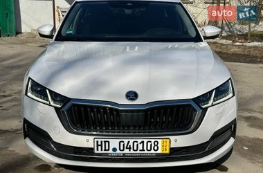 Универсал Skoda Octavia 2020 в Львове