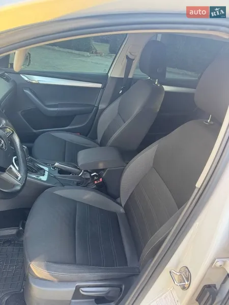 Skoda Octavia 2018 VIN TMBJG7NE8J0287442 фото оголошення 35 з 76