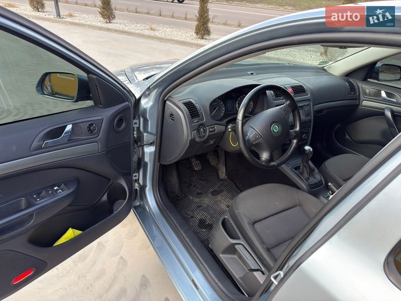 Лифтбек Skoda Octavia 2006 в Киеве