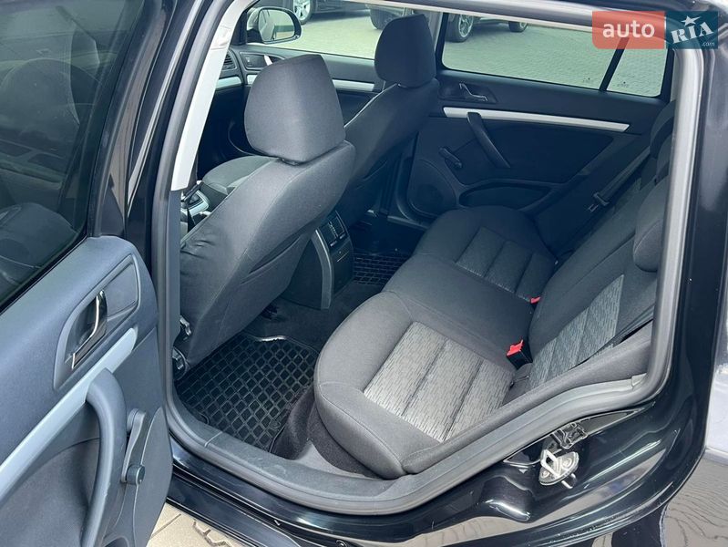 Универсал Skoda Octavia 2010 в Сторожинце