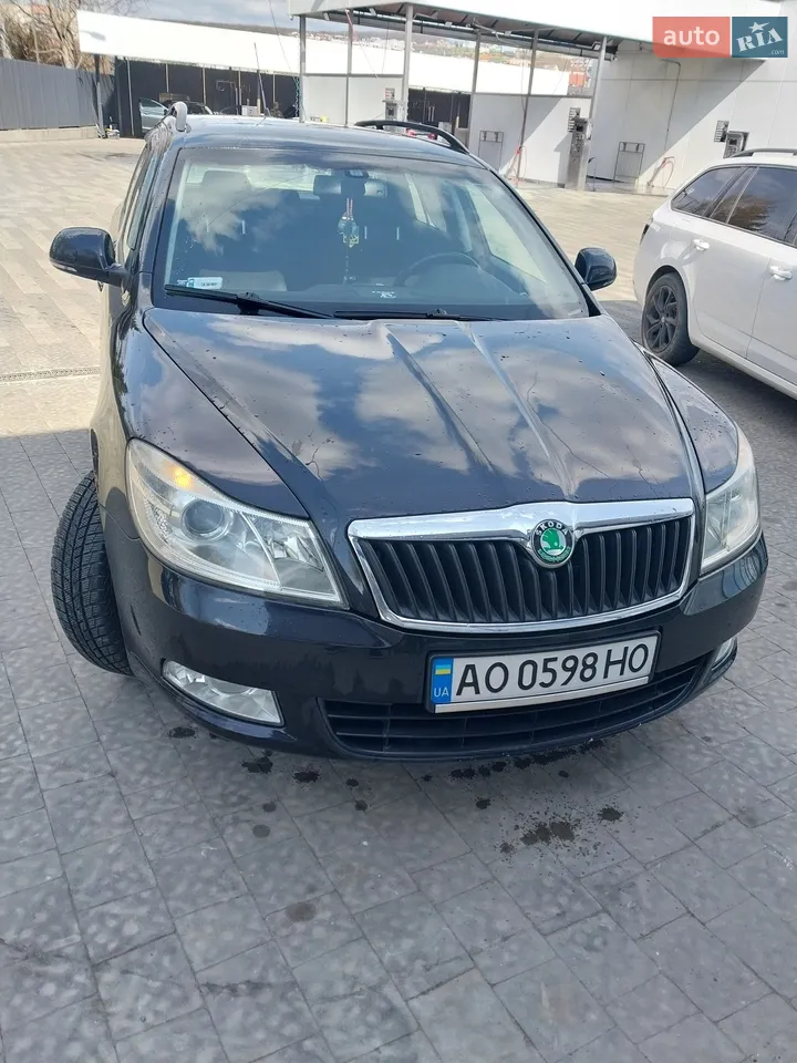 2010 Skoda Octavia - мініатюра 8