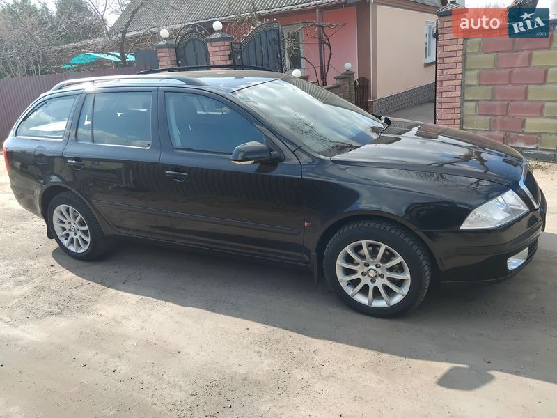 Универсал Skoda Octavia 2005 в Остроге