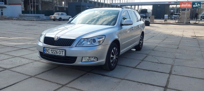 Универсал Skoda Octavia 2010 в Львове