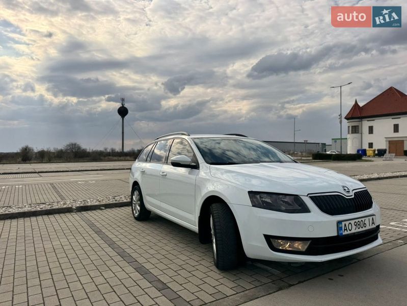 Универсал Skoda Octavia 2015 в Ужгороде