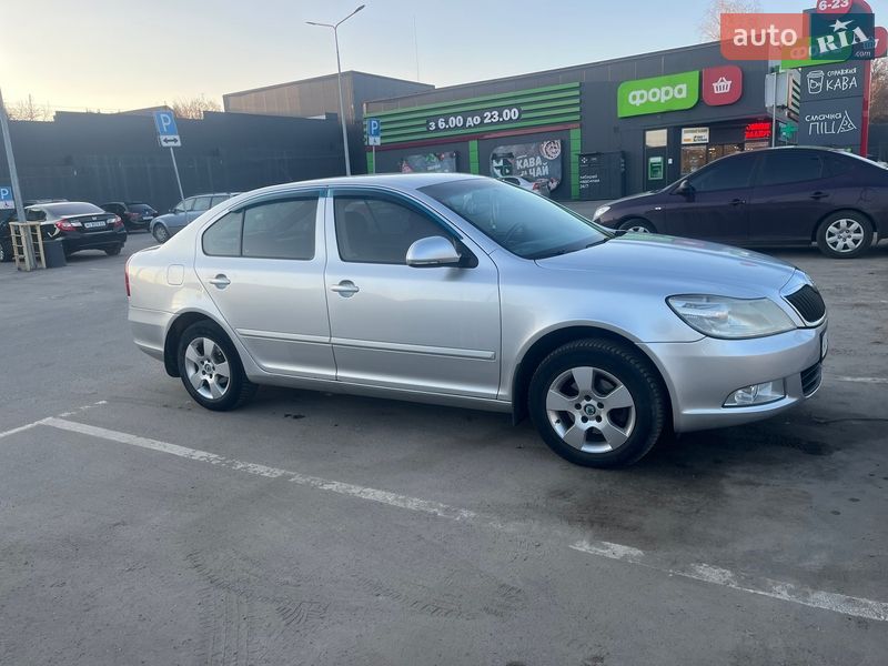 Лифтбек Skoda Octavia 2010 в Василькове