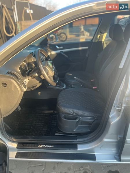 Лифтбек Skoda Octavia 2010 в Василькове
