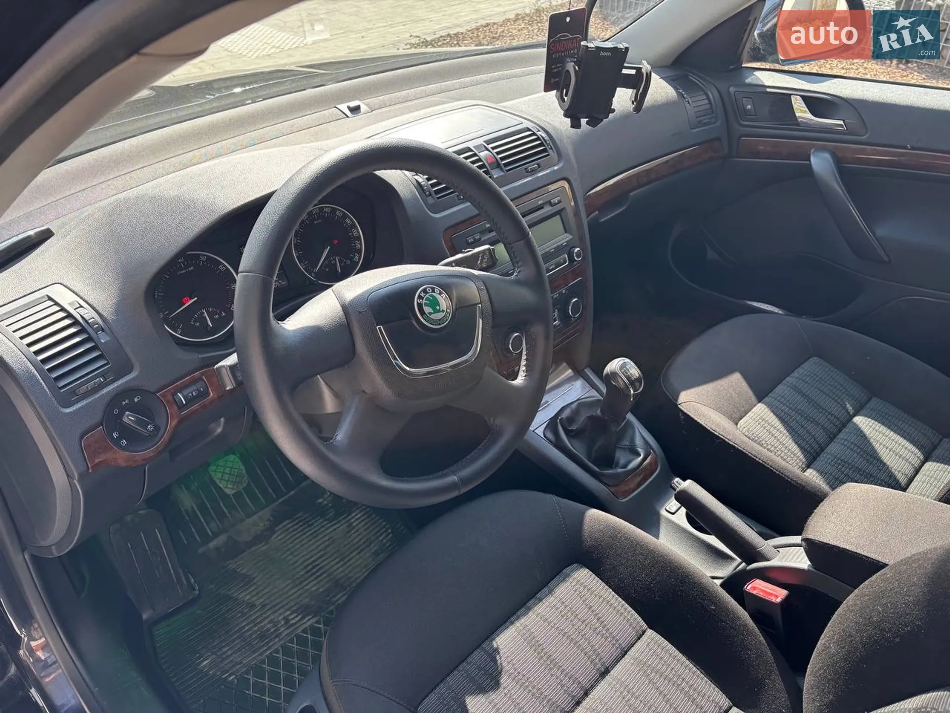 2011 Skoda Octavia - мініатюра 8