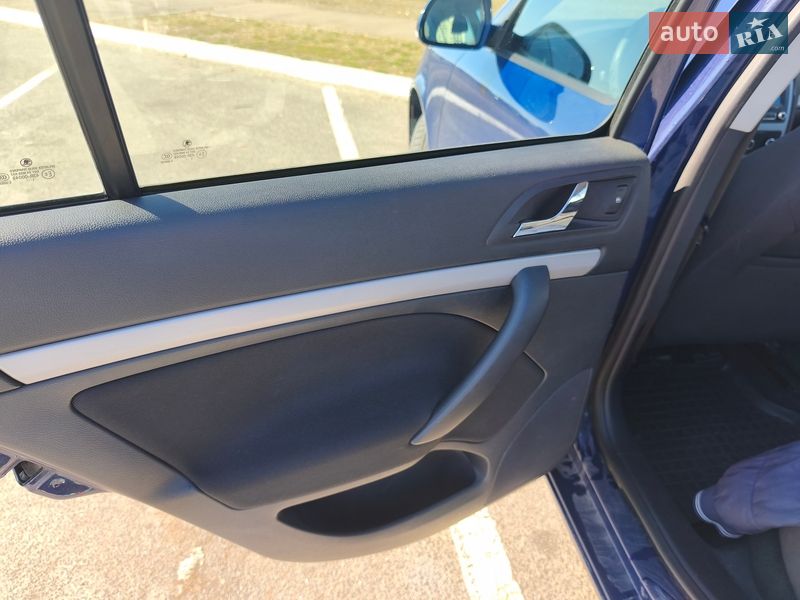 Лифтбек Skoda Octavia 2011 в Киеве фото 18 Лифтбек Skoda Octavia 2011 в Киеве