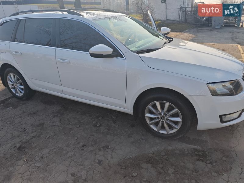 Универсал Skoda Octavia 2014 в Киеве