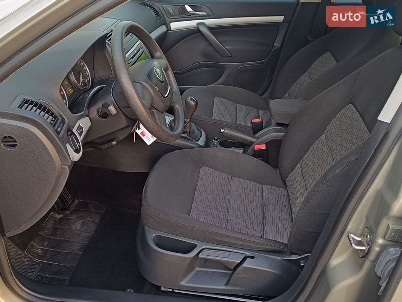 Лифтбек Skoda Octavia 2009 в Киеве фото 12 Лифтбек Skoda Octavia 2009 в Киеве
