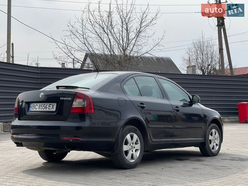 Лифтбек Skoda Octavia 2012 в Нововолынске