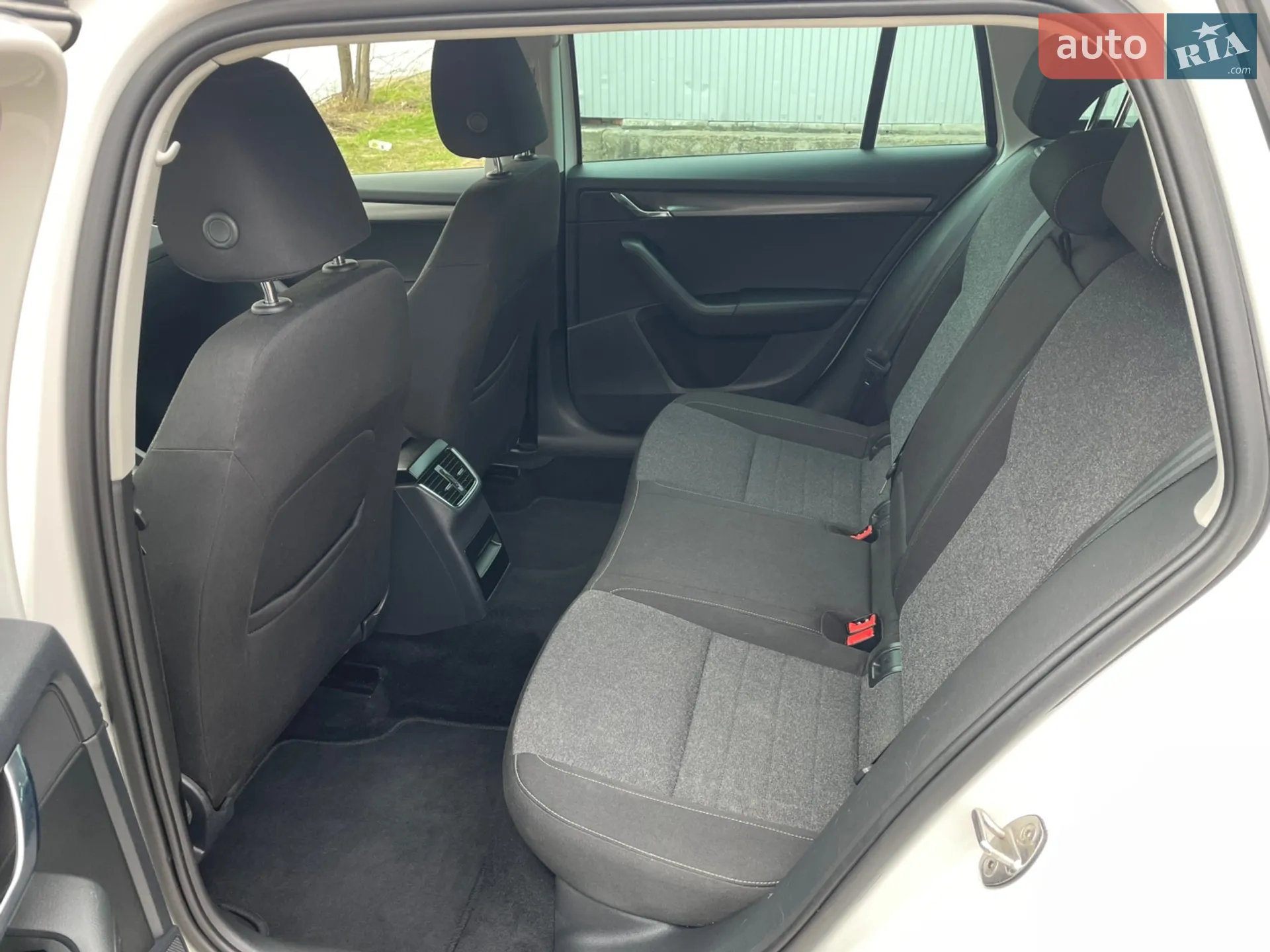 2019 Skoda Octavia - мініатюра 12