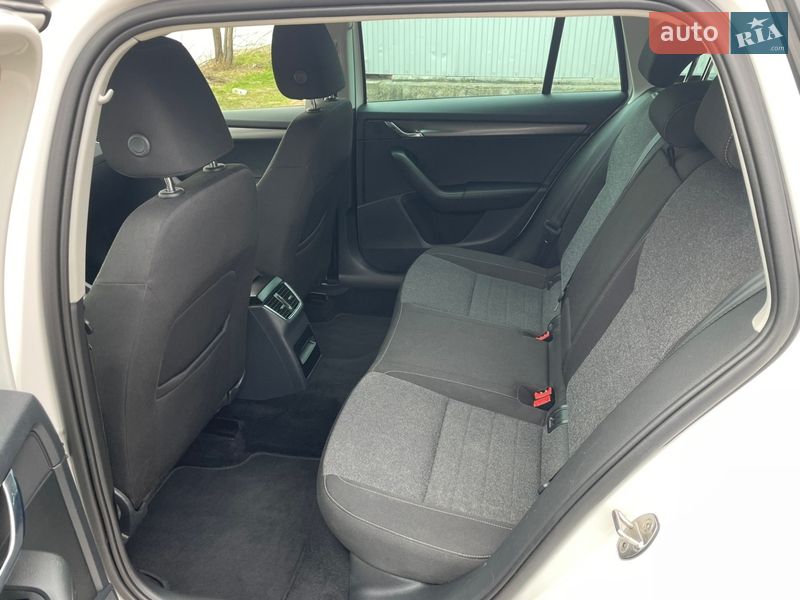 Универсал Skoda Octavia 2019 в Бердичеве фото 12 Универсал Skoda Octavia 2019 в Бердичеве