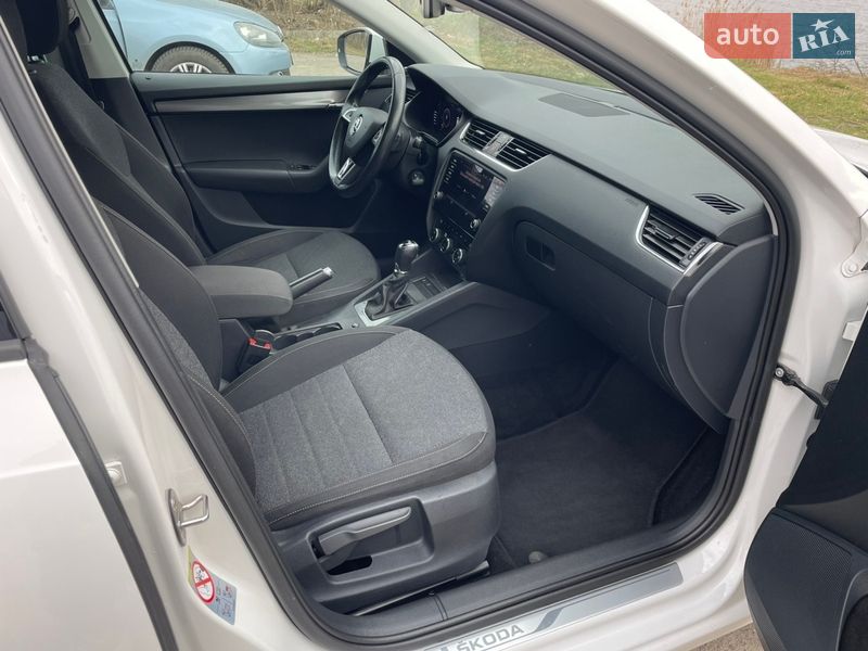 Универсал Skoda Octavia 2019 в Бердичеве фото 24 Универсал Skoda Octavia 2019 в Бердичеве