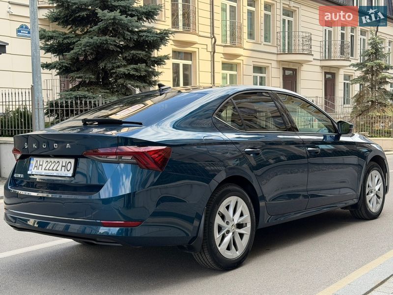 Лифтбек Skoda Octavia 2021 в Киеве