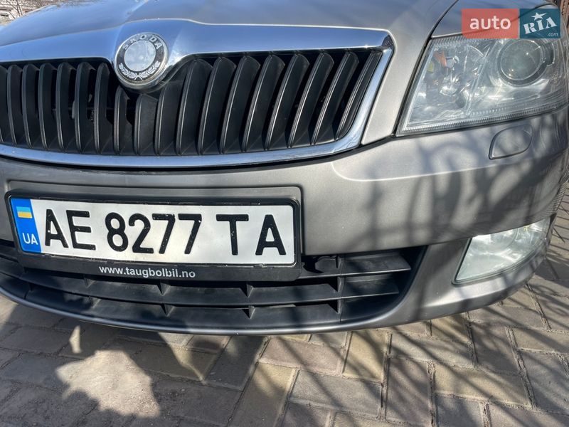 Универсал Skoda Octavia 2010 в Новомосковске
