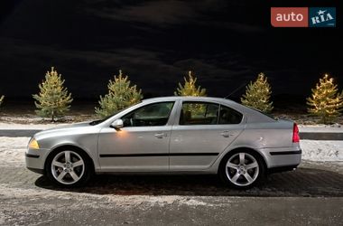 Лифтбек Skoda Octavia 2006 в Ровно