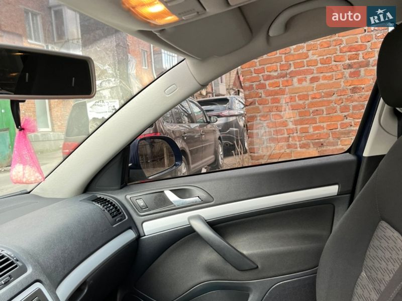 Универсал Skoda Octavia 2011 в Житомире фото 14 Универсал Skoda Octavia 2011 в Житомире