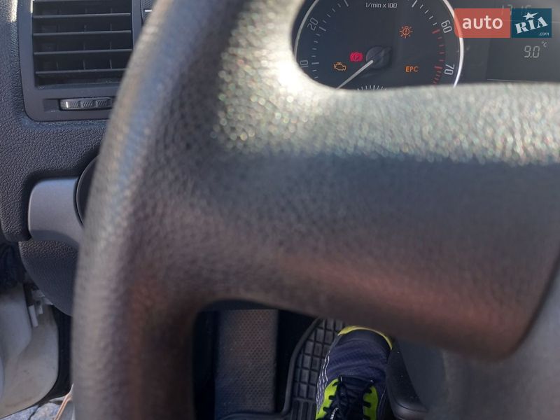 Универсал Skoda Octavia 2011 в Житомире фото 9 Универсал Skoda Octavia 2011 в Житомире