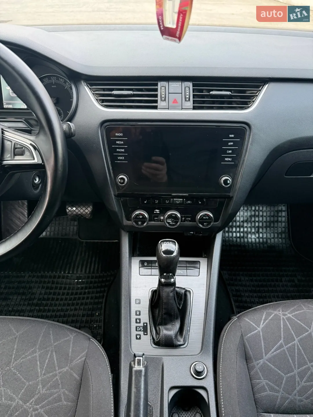 2018 Skoda Octavia - мініатюра 24